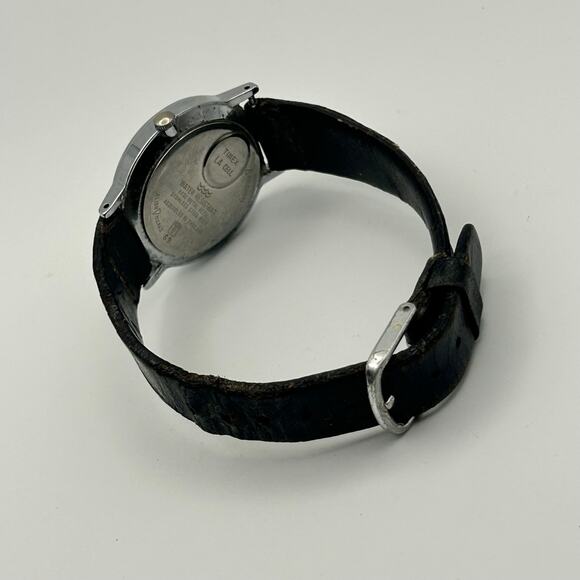 Vintage Timex Silver-tone Black Leather Strap Quartz Watch Working New Battery